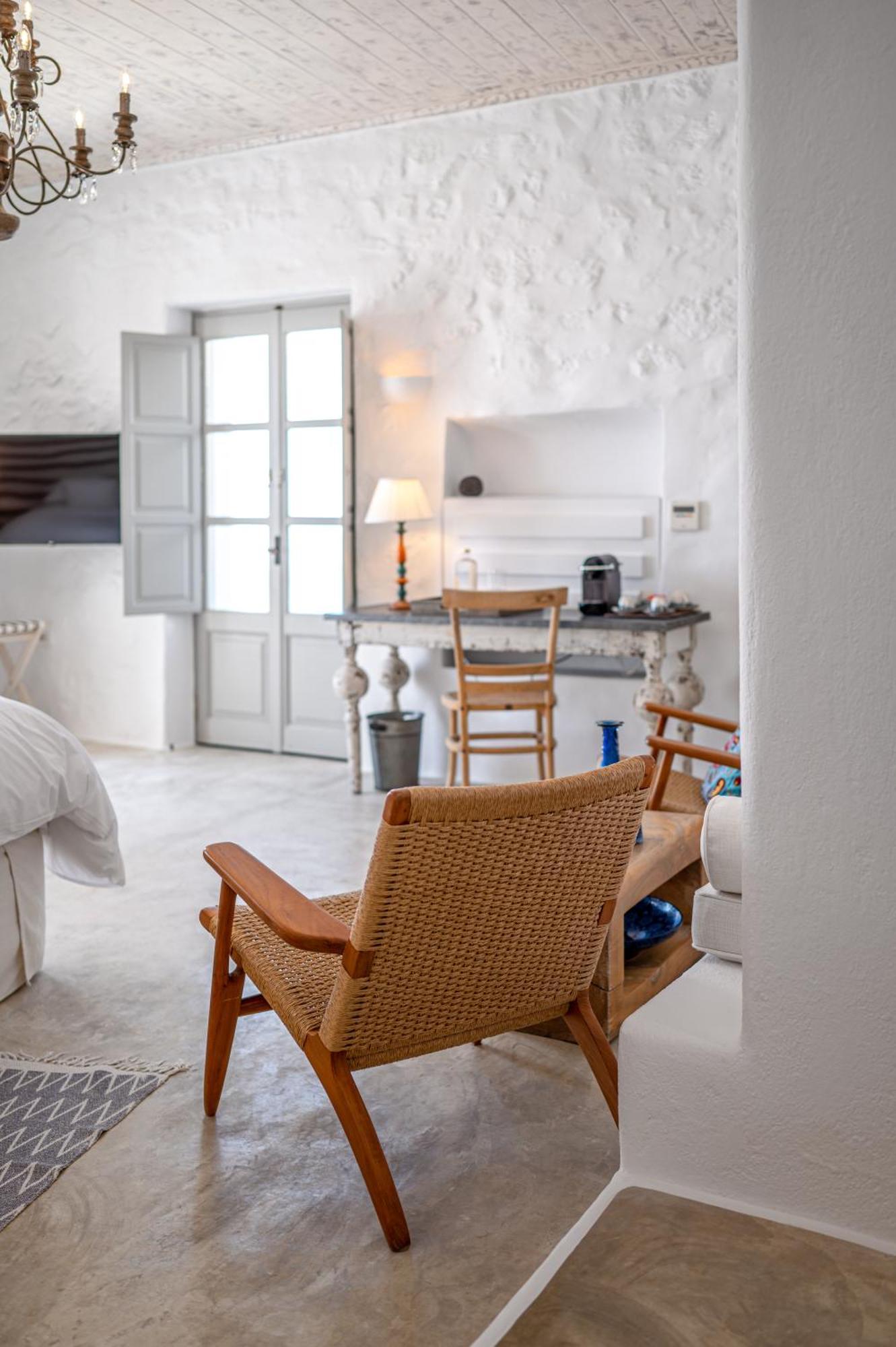 Iconic Santorini, A Boutique Cave Hotel By Sandglass Imerovigli  Room photo